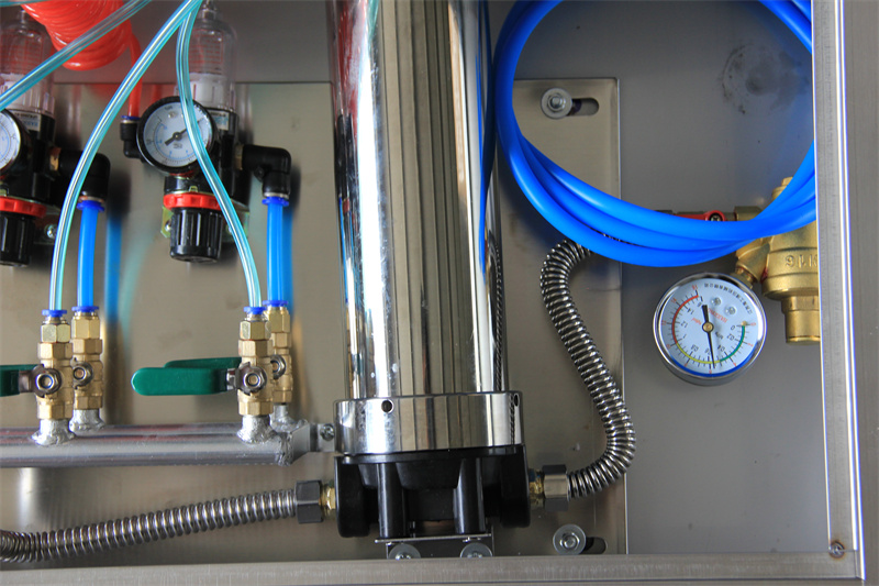 礦井壓風供水自救裝置